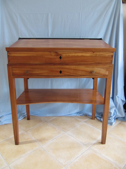Biedermeier Stehpult aus Kirschbaumholz