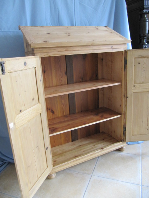 Antikes Stehpult in Weichholz